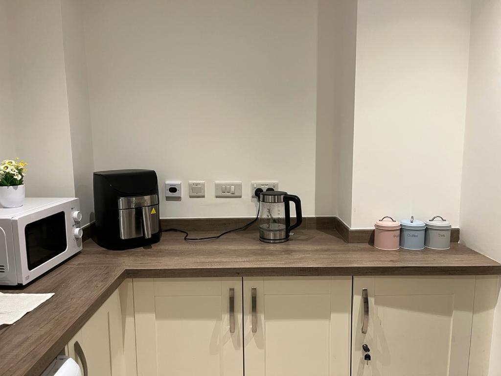 Homestay Enjoy An Ensuite In A Shared Close To Centre *